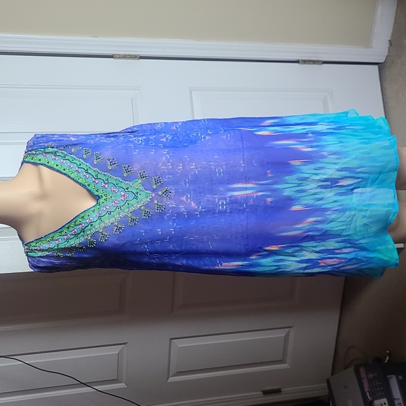 Rococo Sand V-Neck Top